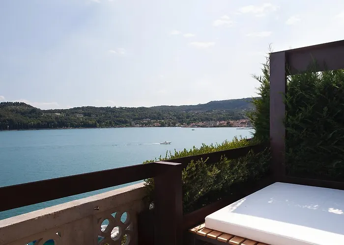 Del Benaco Hotel